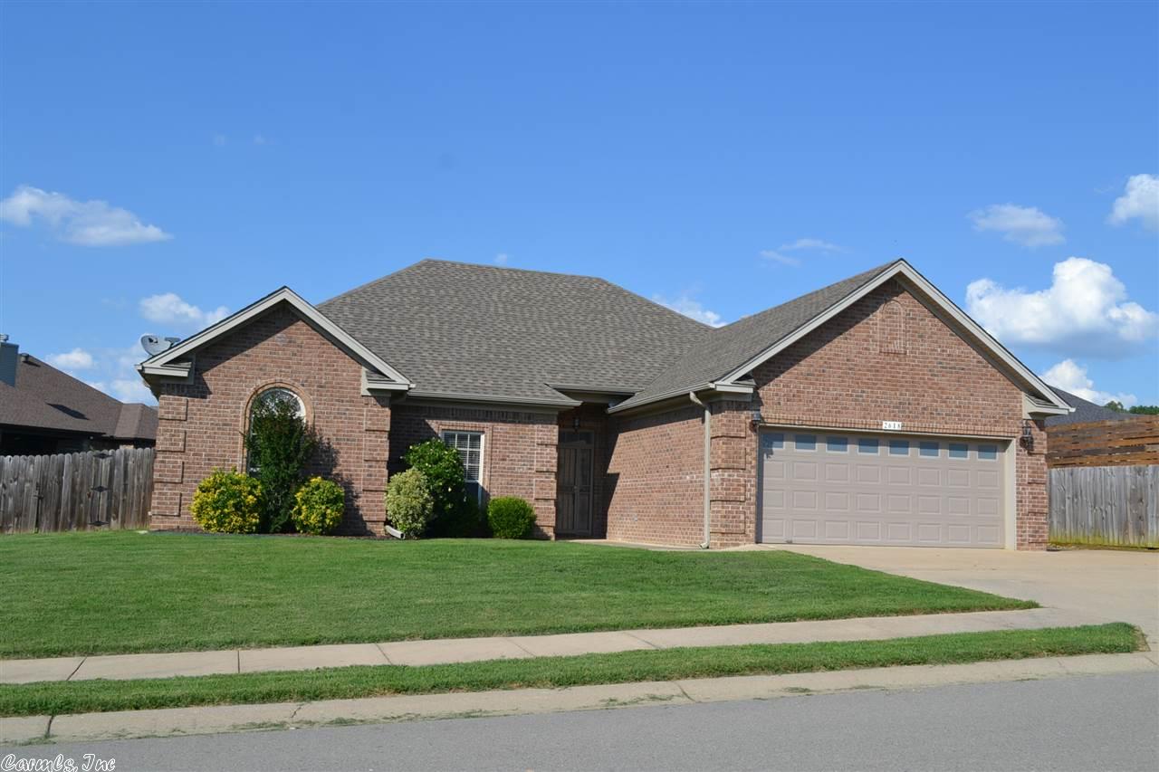 2618 Redcliff Dr, Benton, AR 72019 photo 1