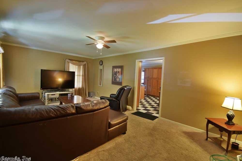 1922 Independence St, Conway, AR 72034 photo 2