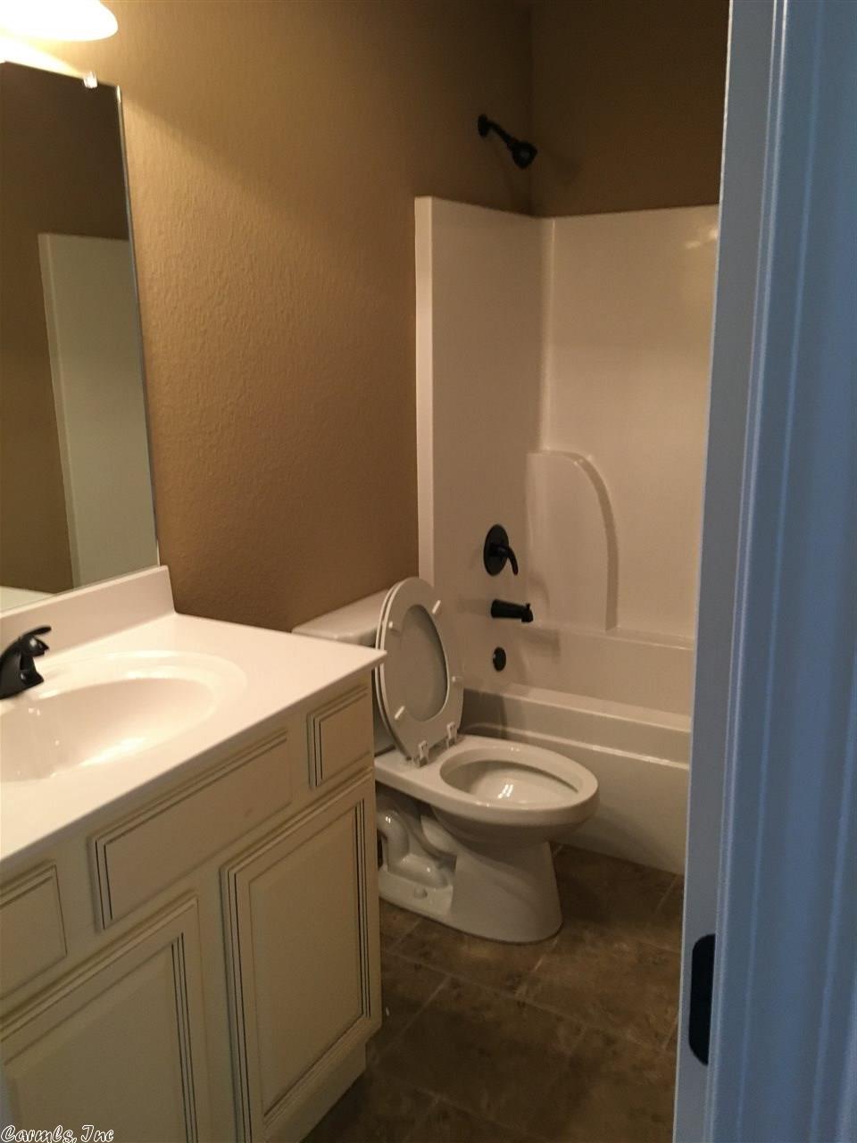 1105 Crossing Loop, Bryant, AR 72022 photo 8
