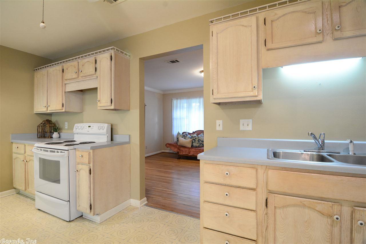 604 Brookhaven Ct, Jacksonville, AR 72076 photo 8