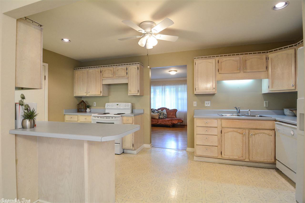 604 Brookhaven Ct, Jacksonville, AR 72076 photo 10