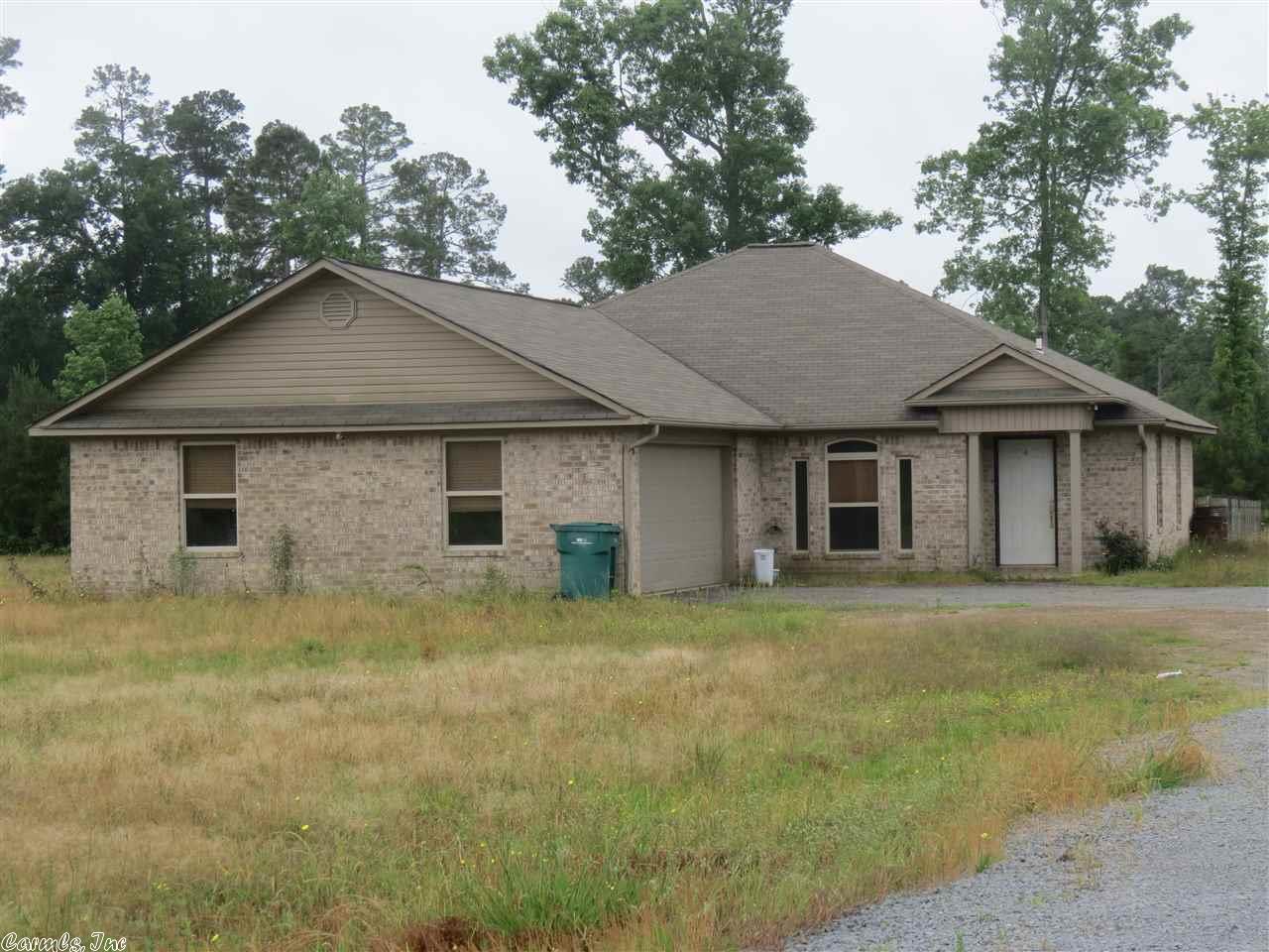 9512 Cordova Dr, Pine Bluff, AR 71603 photo 1