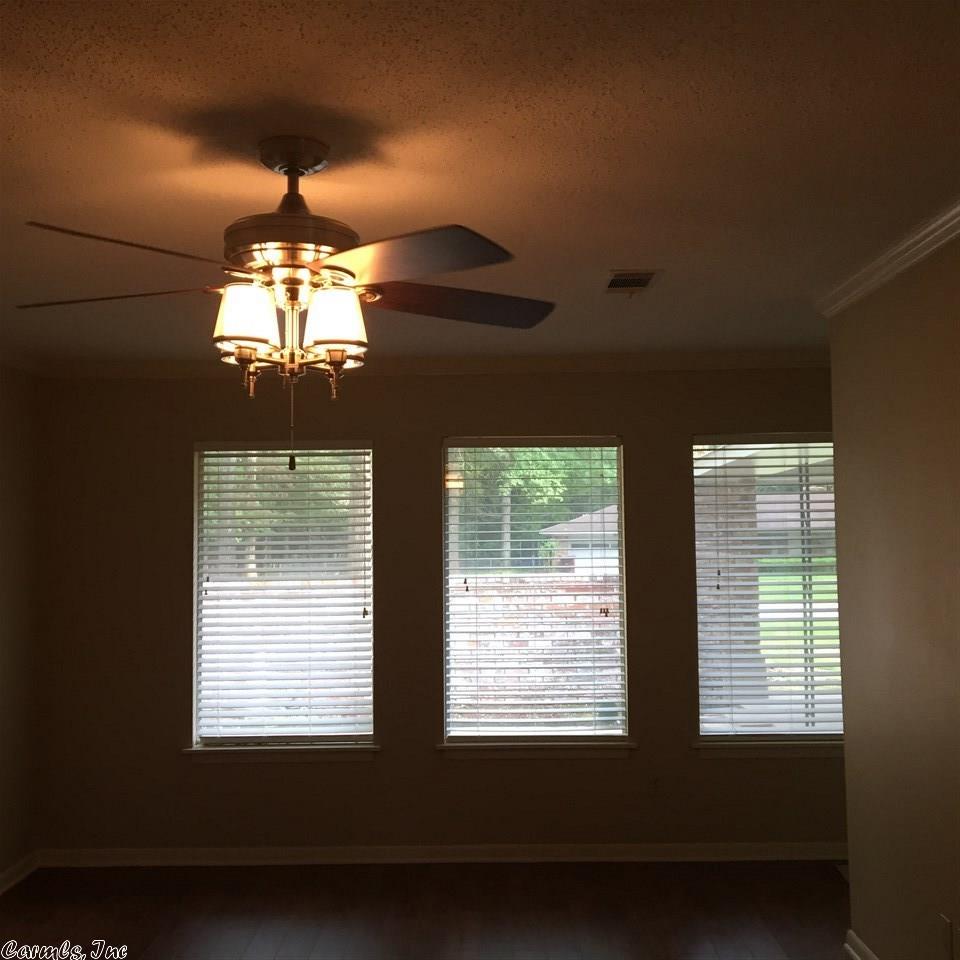 6301 Thrasher St, Pine Bluff, AR 71603 photo 2