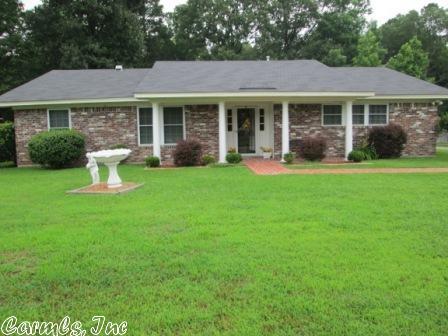3913 Little John Dr, Pine Bluff, AR 71603 photo 1