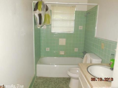 1200 S Dakota, Pine Bluff, AR 71601 photo 11