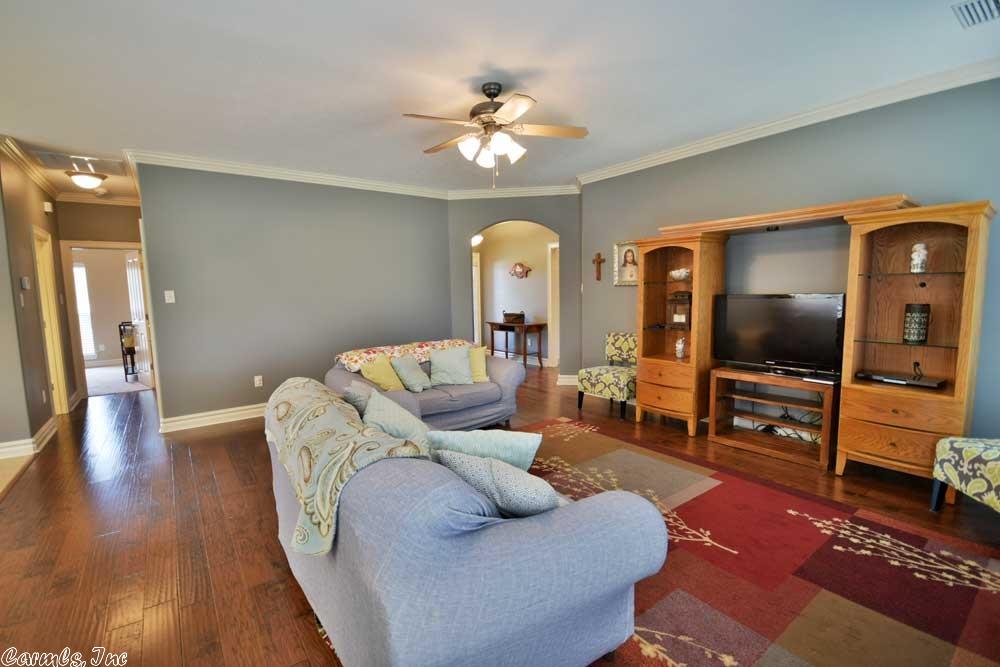 180 Four Winds Dr, Conway, AR 72034 photo 9