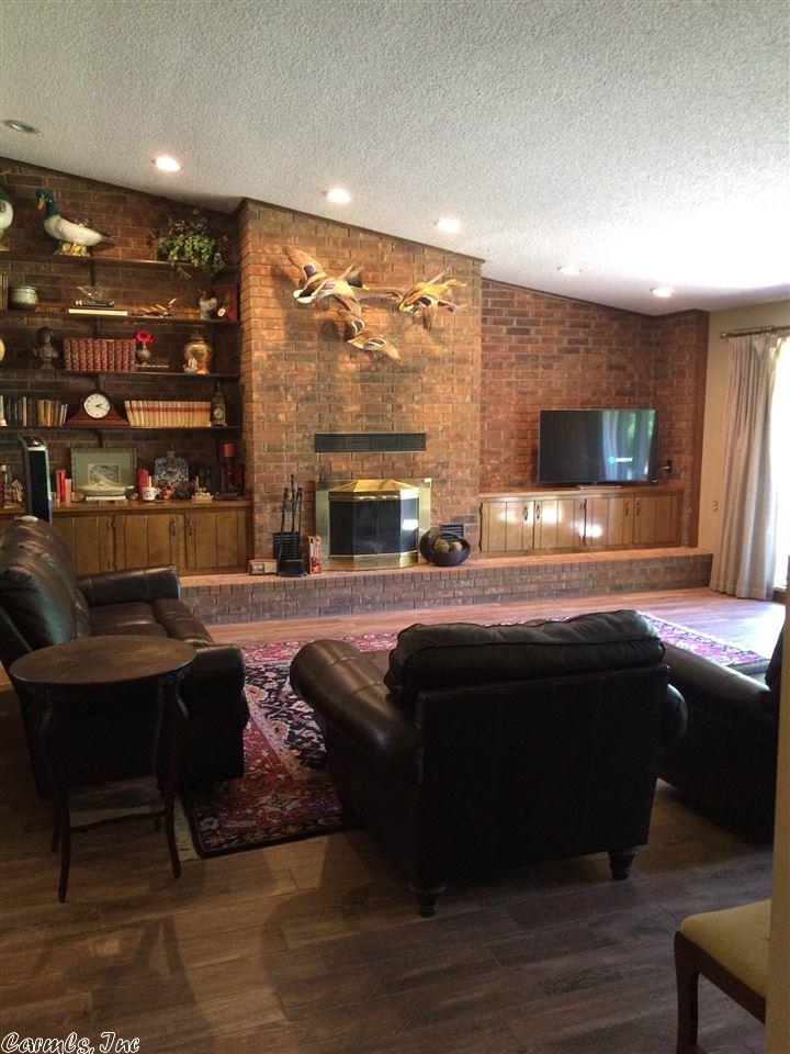 2222 Meadowpond Trl, White Hall, AR 71602 photo 6