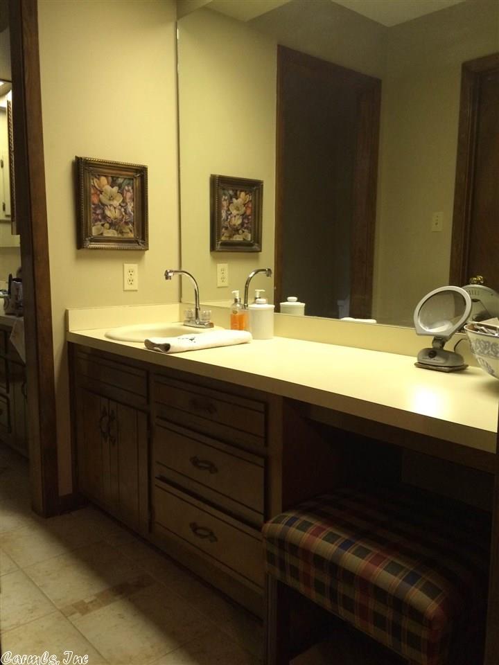 2222 Meadowpond Trl, White Hall, AR 71602 photo 2