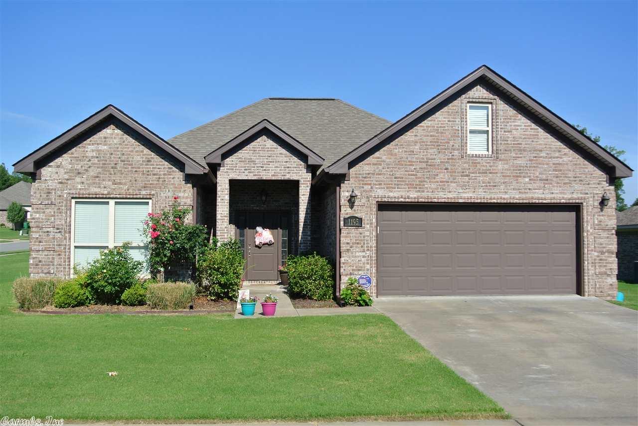 1195 Oak Glenn Loop, Bryant, AR 72022 photo 1