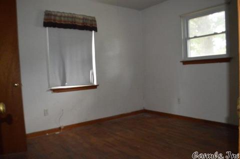614 Hicks St, Lonoke, AR 72086 photo 6