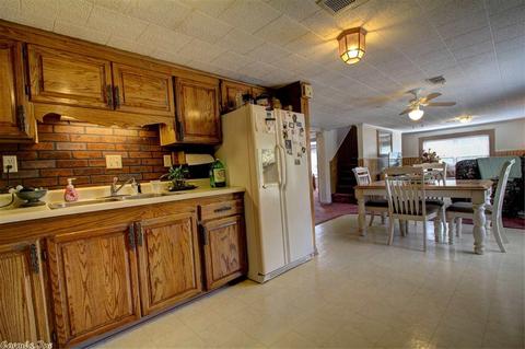 449 Reedy, Conway, AR 72034 photo 14