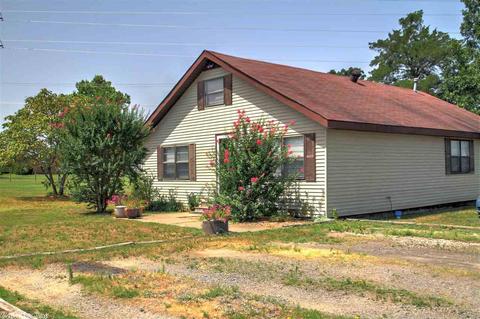 449 Reedy, Conway, AR 72034 photo 1