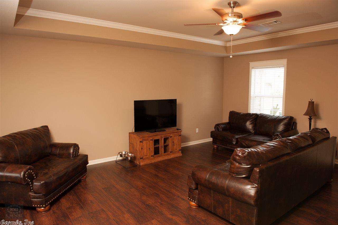 204 Timberlake Dr, Haskell, AR 72015 photo 4