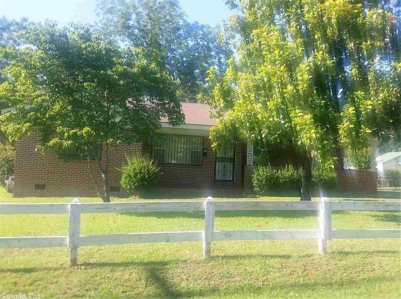 1326 E Mill St, Malvern, AR 72104 photo 1