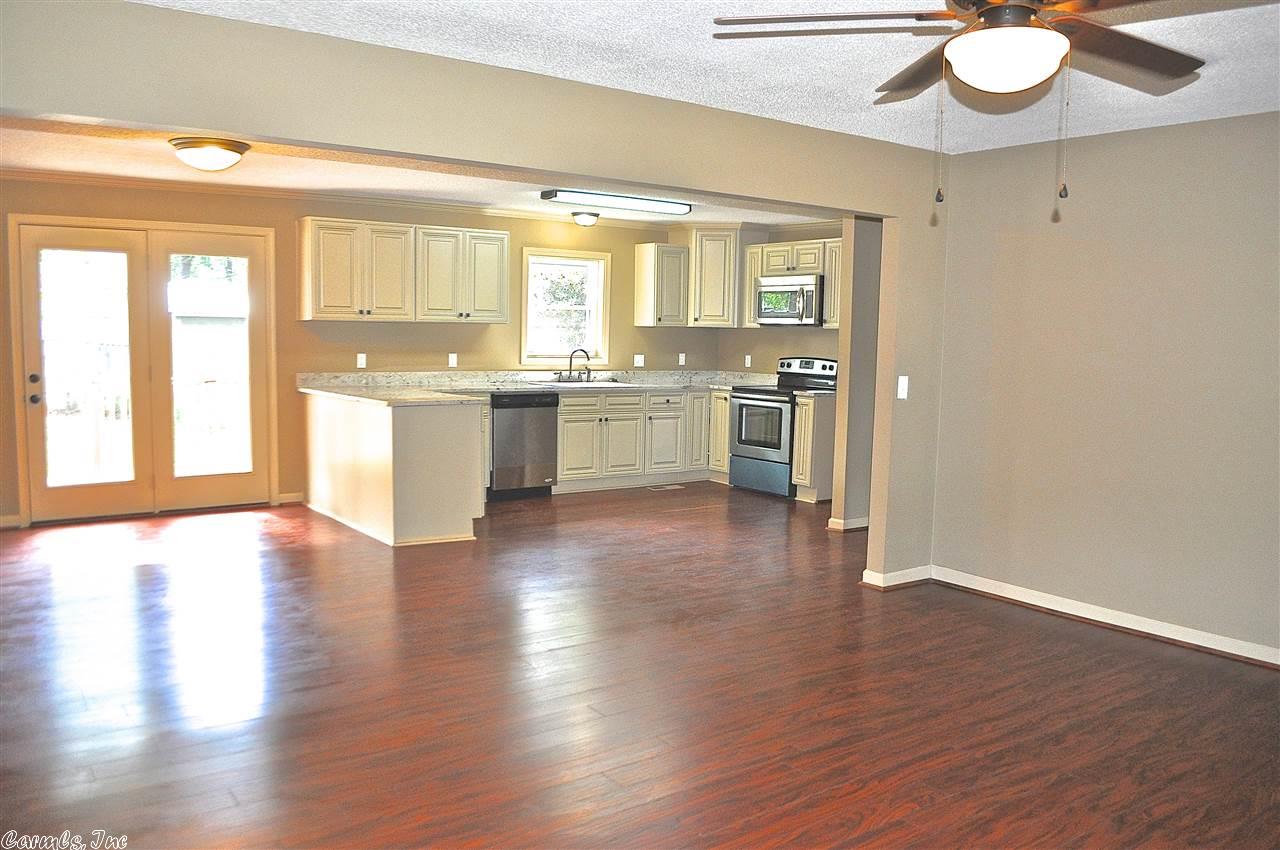 321 Pope Dr, Benton, AR 72015 photo 4