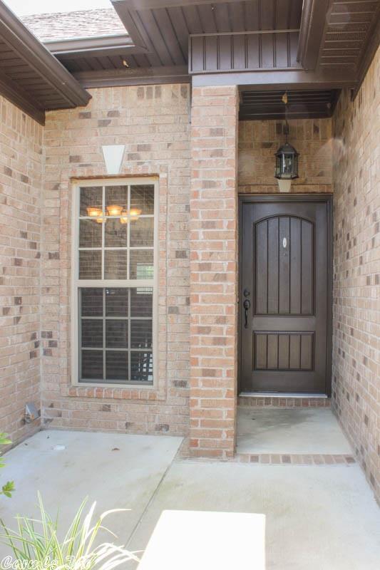 47 Oak Tree Cir, Conway, AR 72032 photo 3