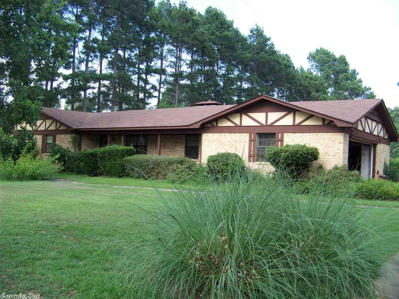 2819 Dyer St, Malvern, AR 72104 photo 1