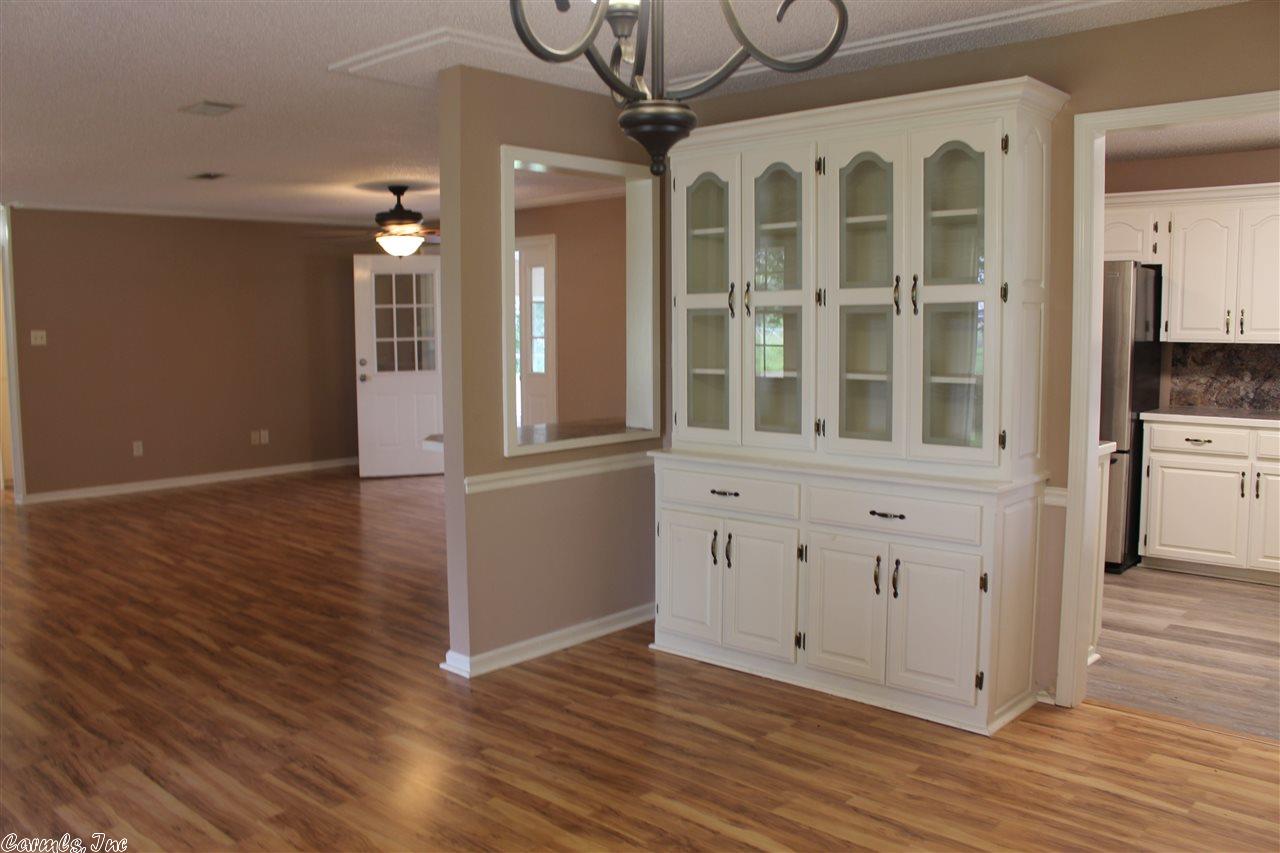 2514 Ridgecrest Dr, Bryant, AR 72022 photo 4