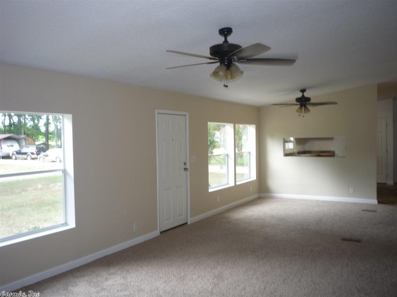 113 Pierce, Beebe, AR 72012 photo 2
