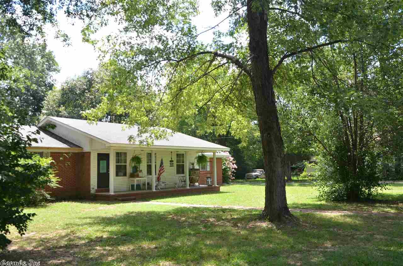 302 N Hickory, Beebe, AR 72012 photo 1