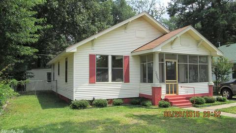 2805 W 27, Pine Bluff, AR 71603 photo 2