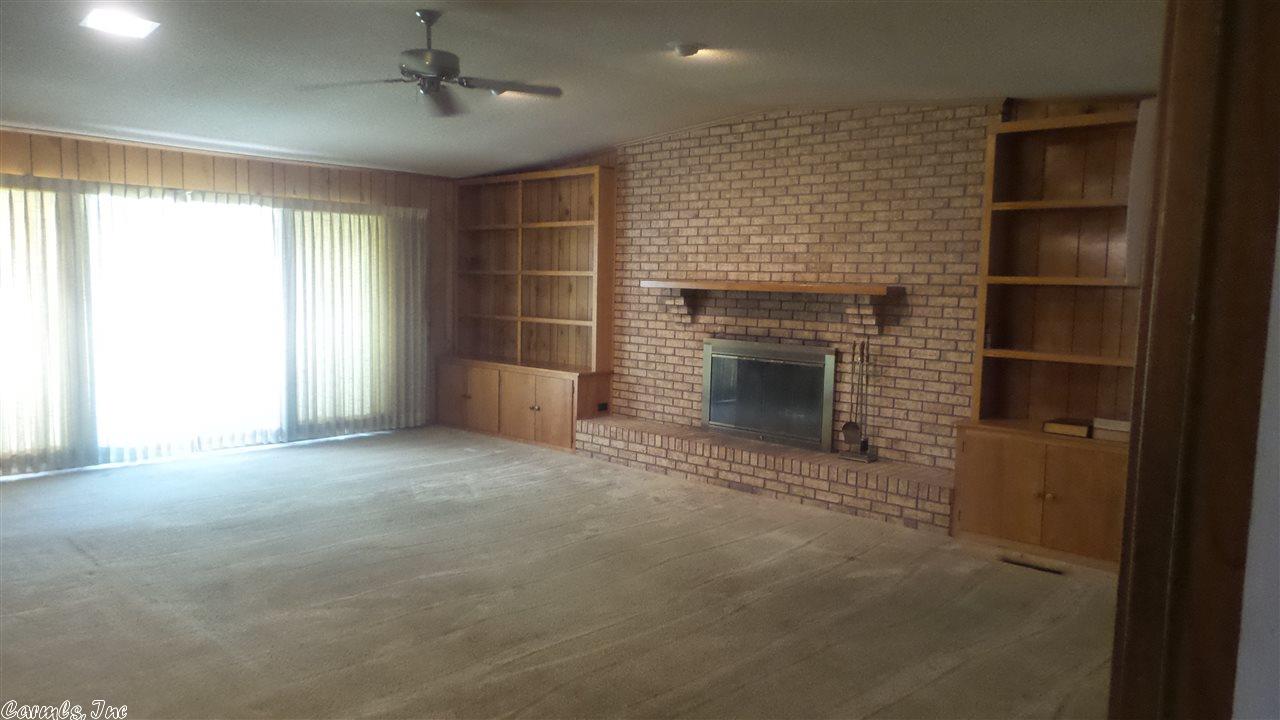 2300 Forest Knoll Dr, Pine Bluff, AR 71603 photo 6