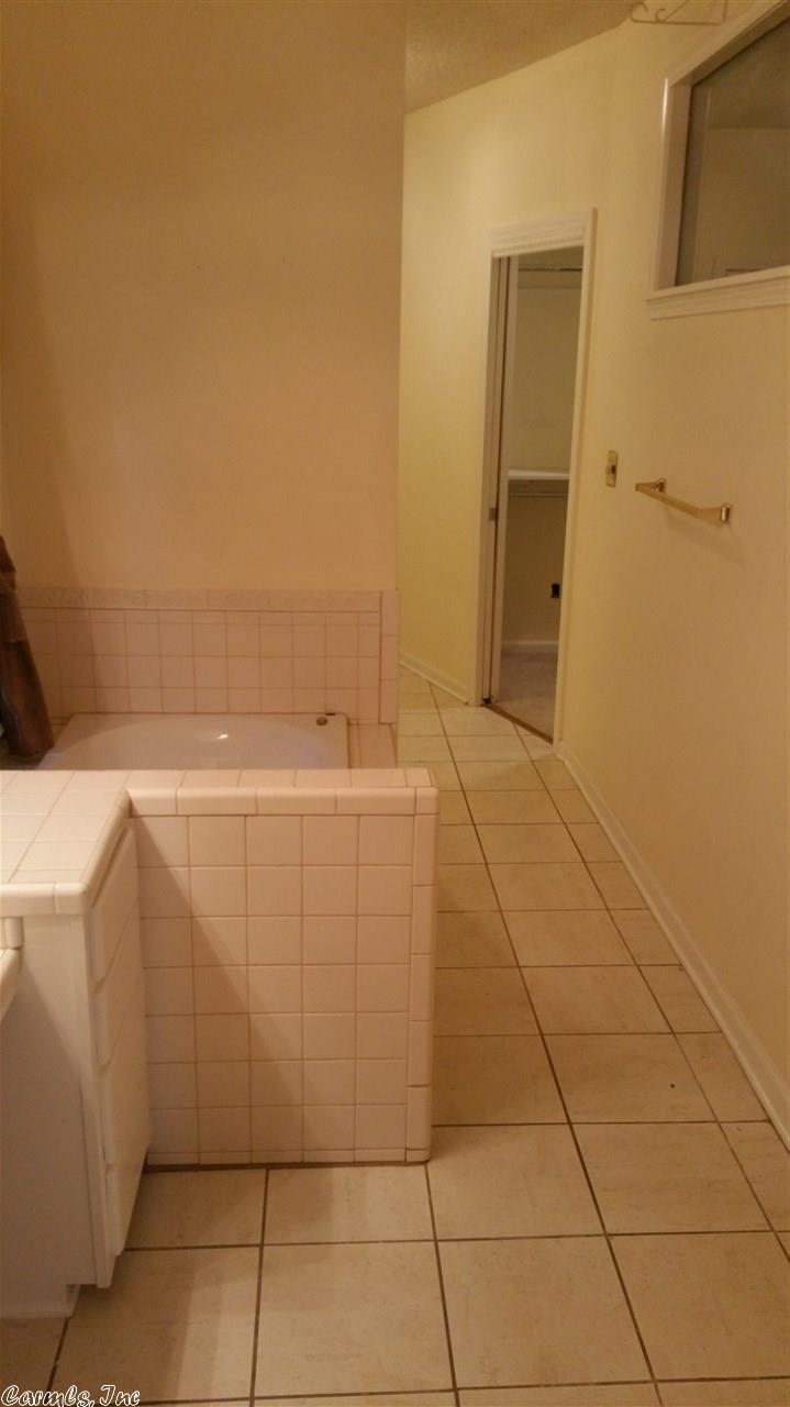 2109 Windsor Colony Dr, Pine Bluff, AR 71603 photo 4