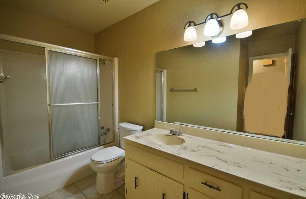 1318 Sunset, Conway, AR 72034 photo 32