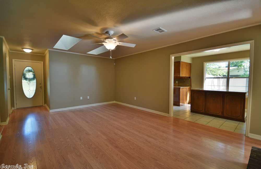 1318 Sunset, Conway, AR 72034 photo 6