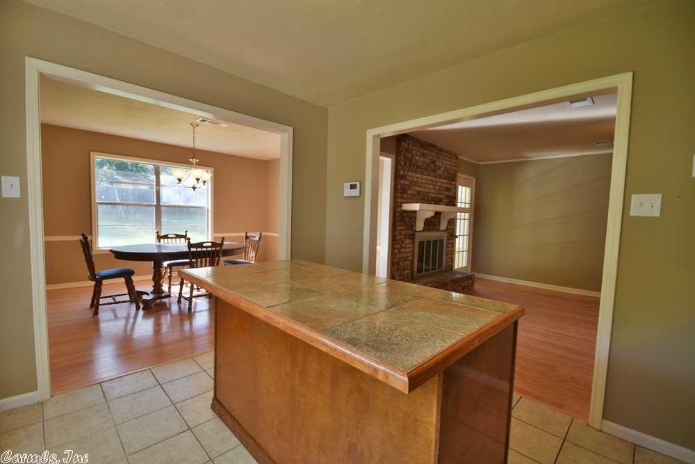 1318 Sunset, Conway, AR 72034 photo 16