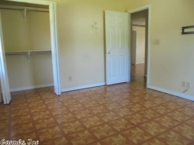 305 E Cedar St, Brinkley, AR 72021 photo 6
