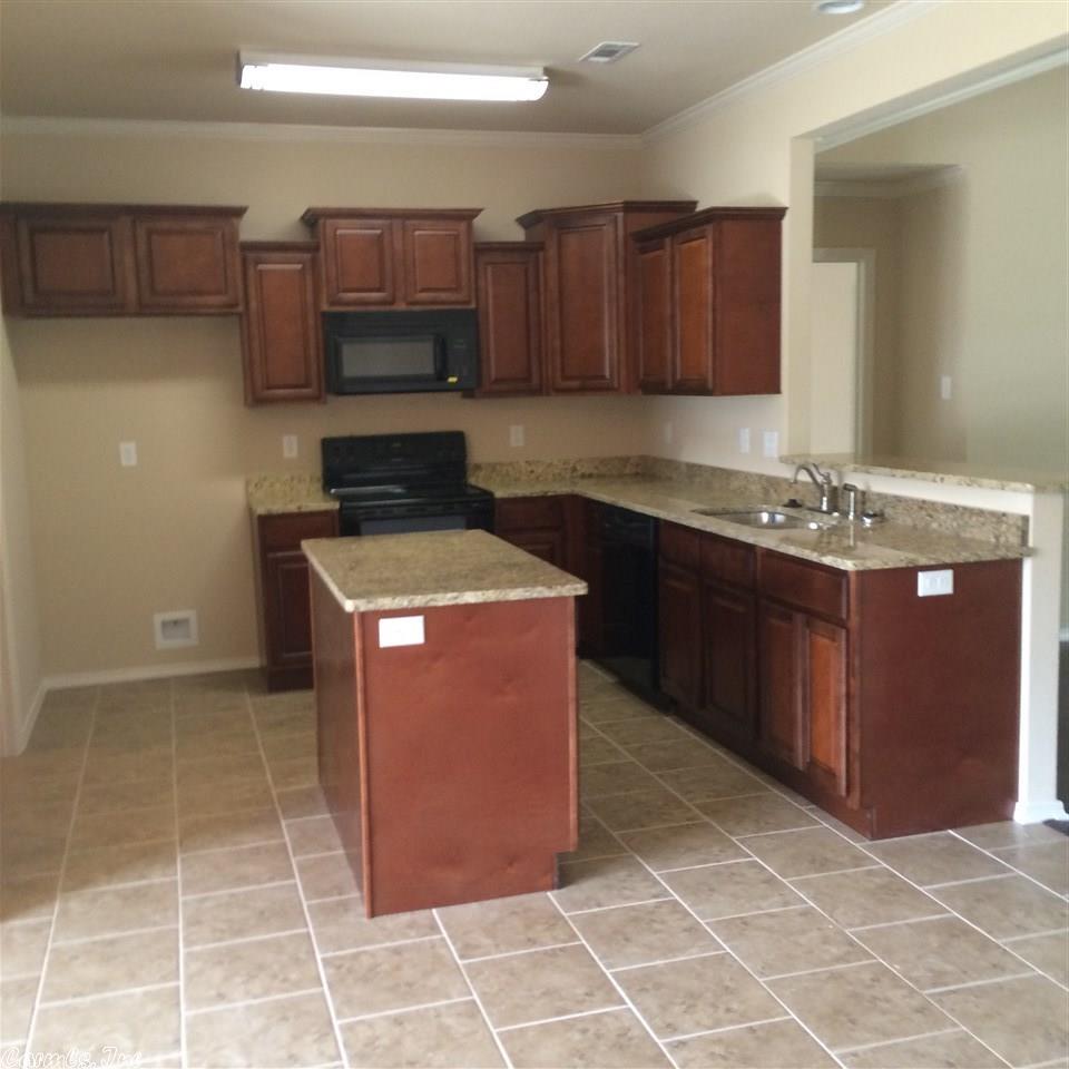 202 Crossing Pl, Bryant, AR 72022 photo 3