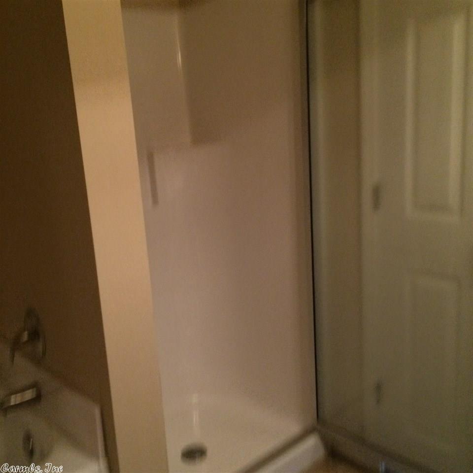 202 Crossing Pl, Bryant, AR 72022 photo 6
