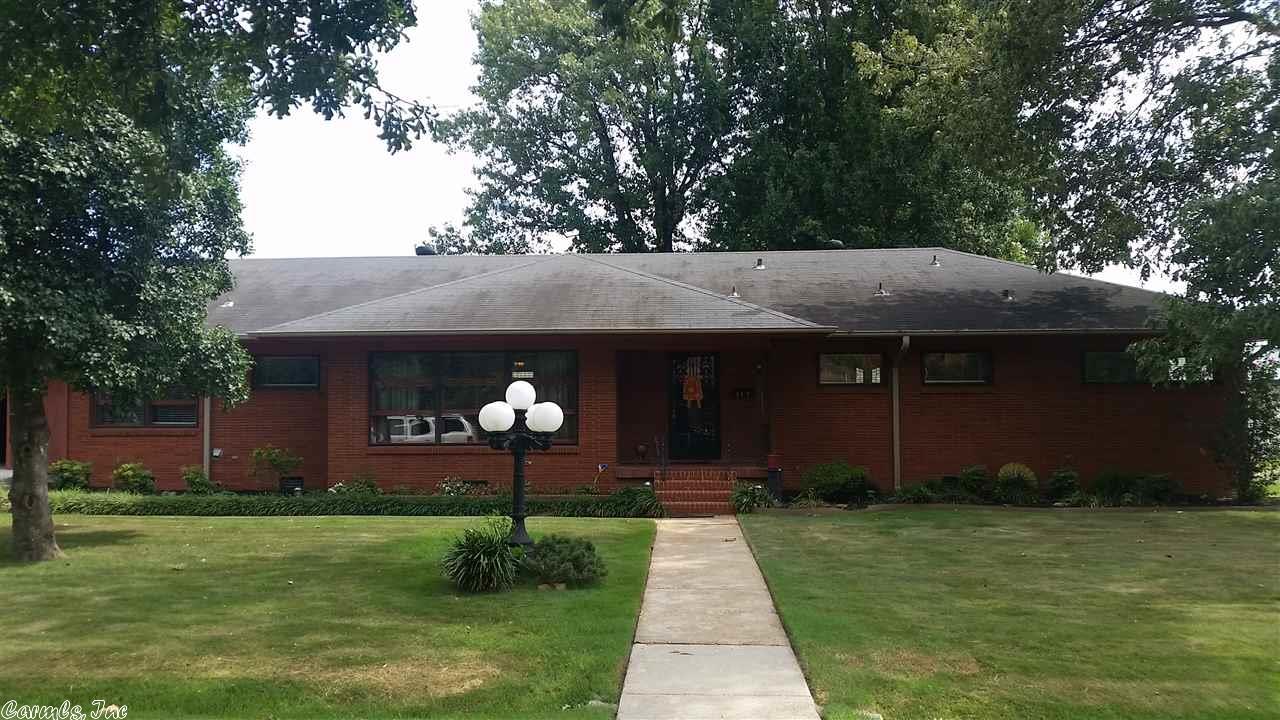 345 Thomas St, Trumann, AR 72472 photo 1