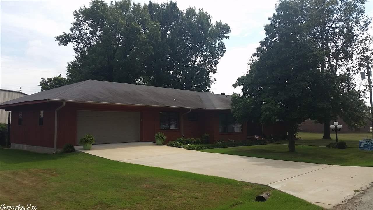 345 Thomas St, Trumann, AR 72472 photo 3