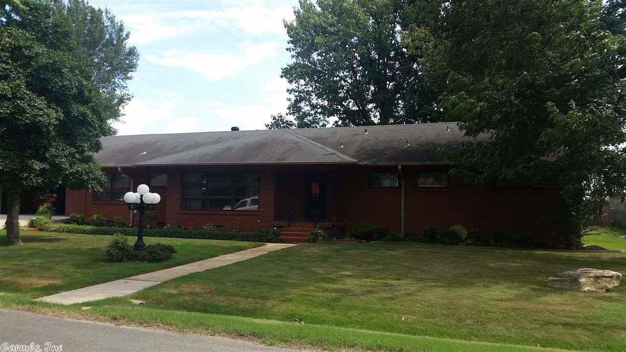 345 Thomas St, Trumann, AR 72472 photo 2