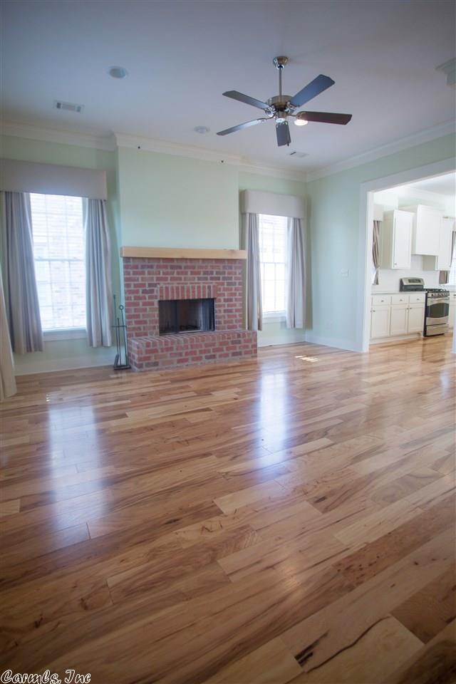 1035 Burrow, Conway, AR 72032 photo 3