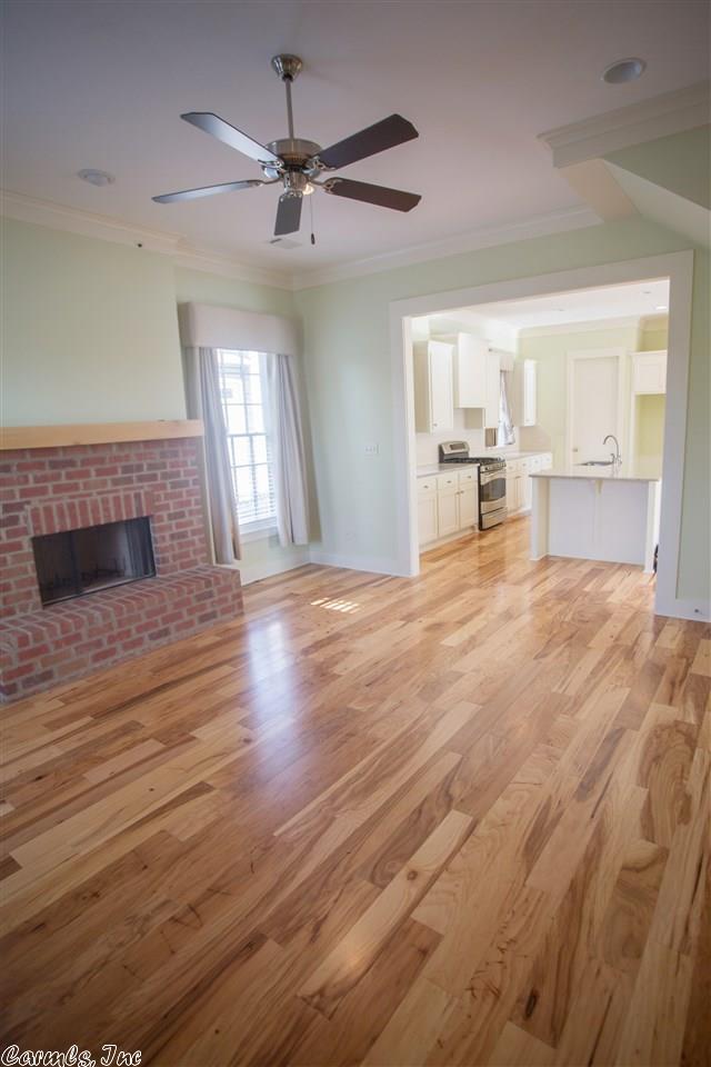 1035 Burrow, Conway, AR 72032 photo 5