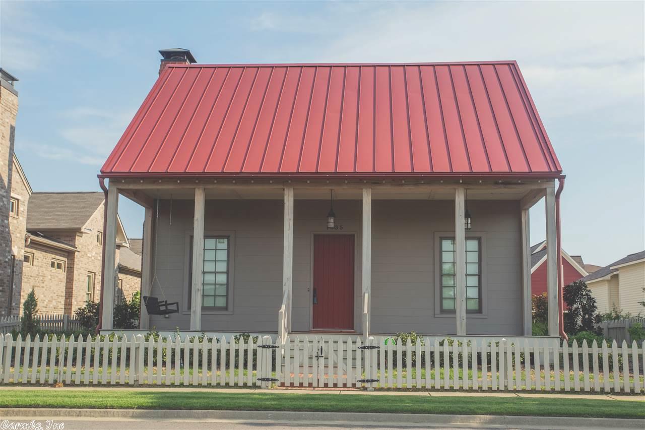 1035 Burrow, Conway, AR 72032 photo 2