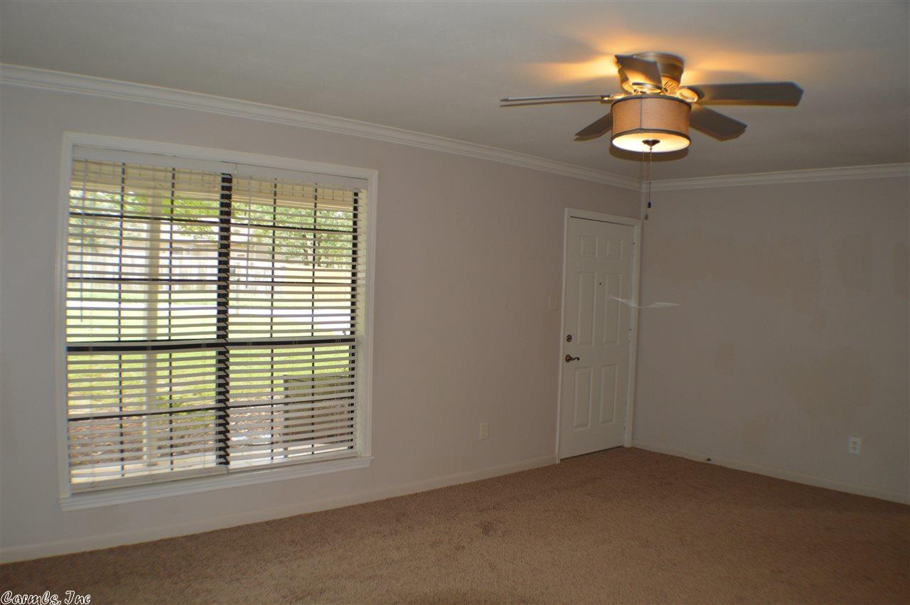 75 Oak Forest Loop, Maumelle, AR 72113 photo 6
