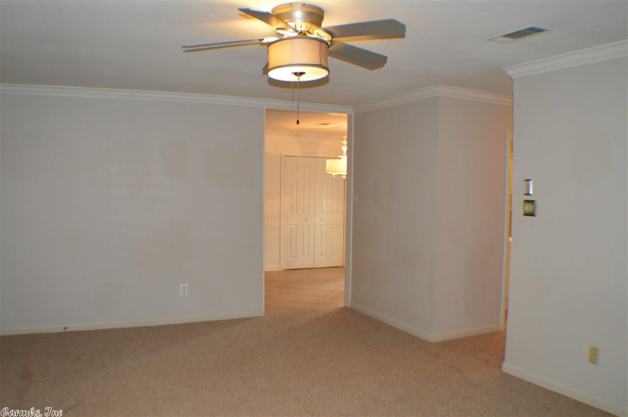 75 Oak Forest Loop, Maumelle, AR 72113 photo 7