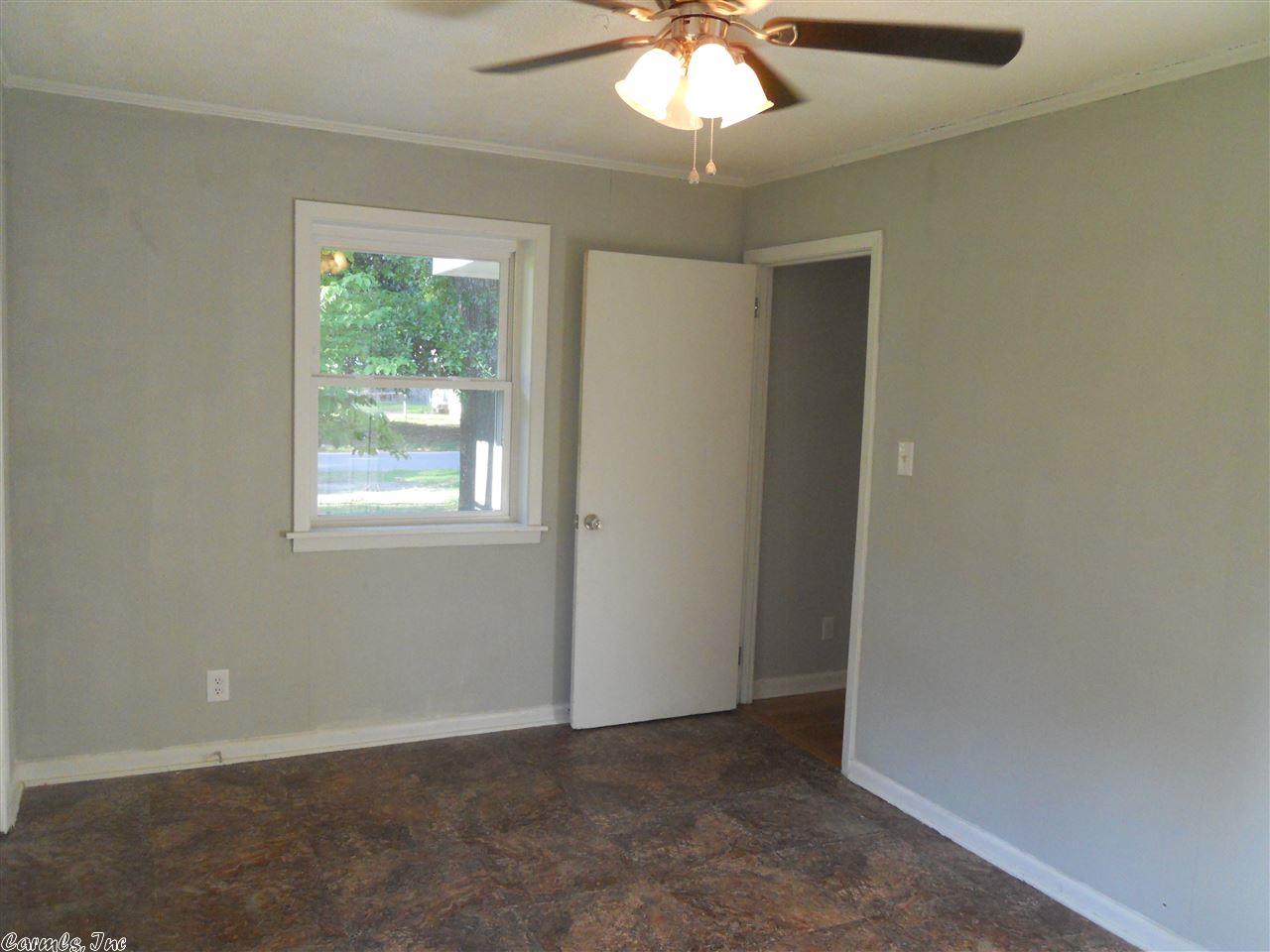 421 E 2nd, Lonoke, AR 72086 photo 7