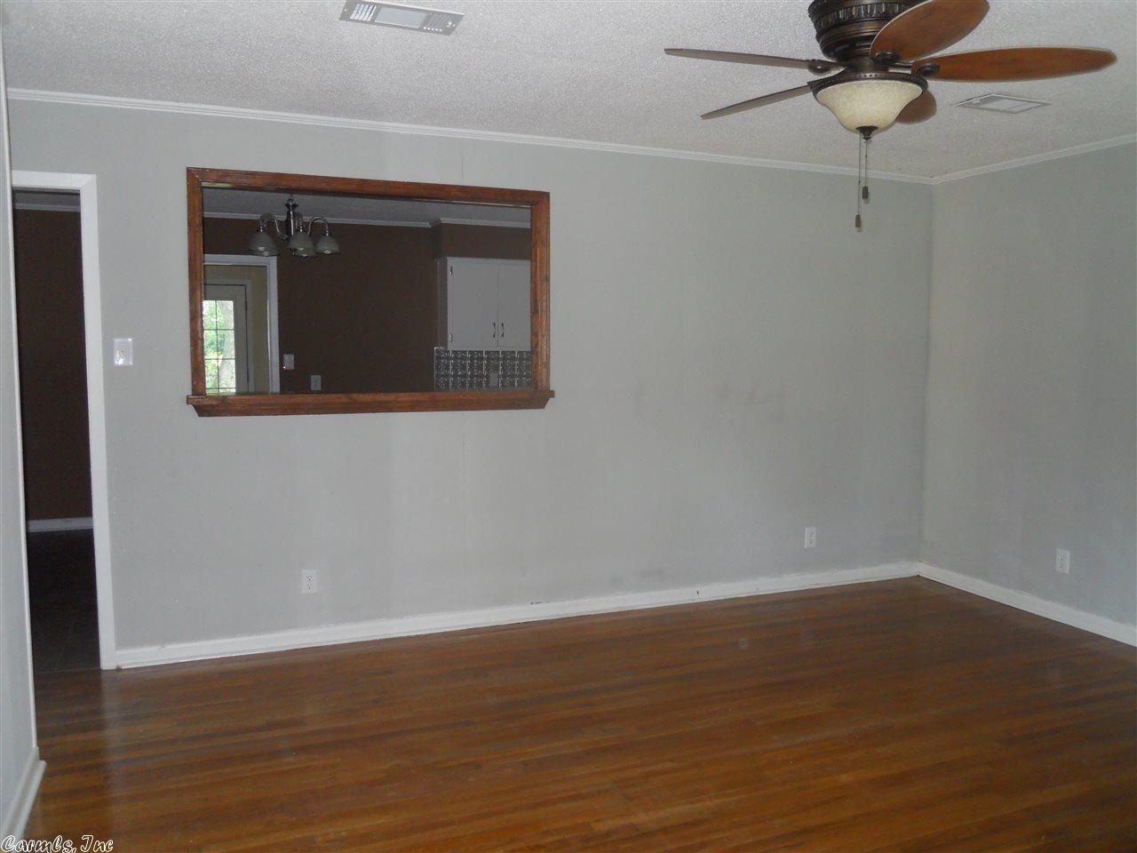 421 E 2nd, Lonoke, AR 72086 photo 6