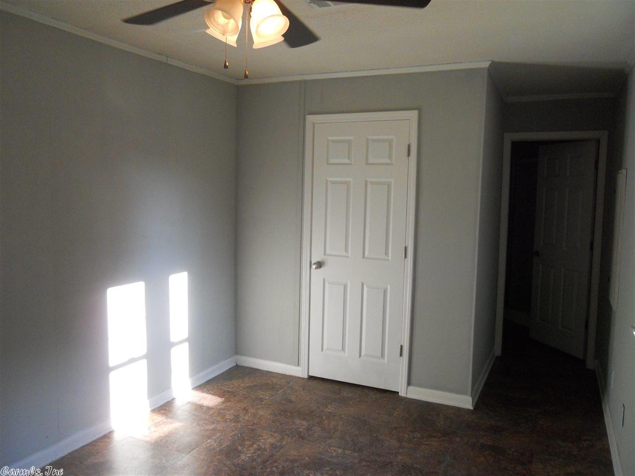 421 E 2nd, Lonoke, AR 72086 photo 8