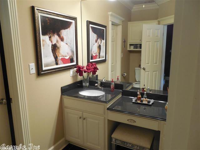 300 Opal Lk, Pine Bluff, AR 71603 photo 21