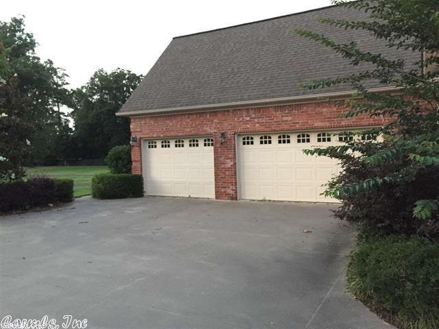 300 Opal Lk, Pine Bluff, AR 71603 photo 6
