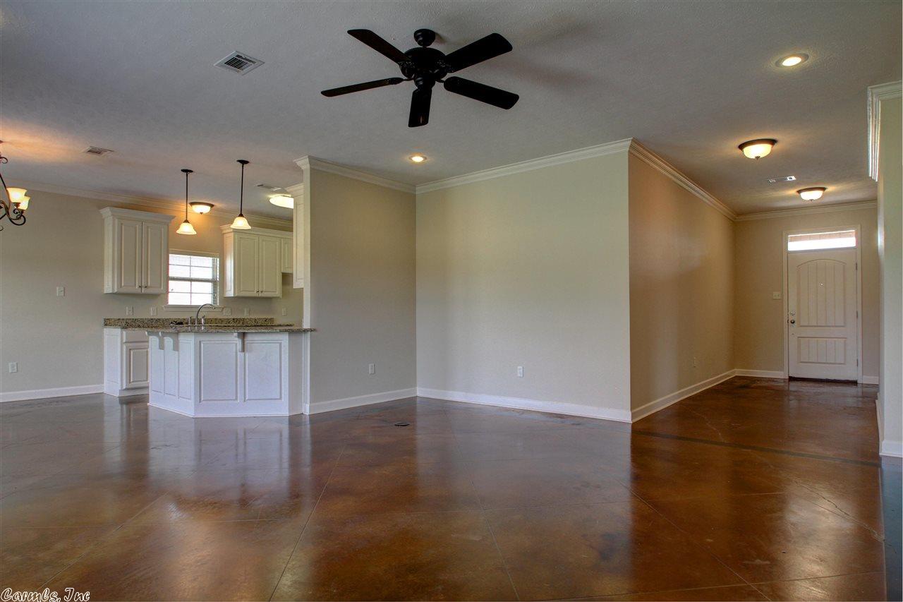 125 Four Winds, Conway, AR 72034 photo 3