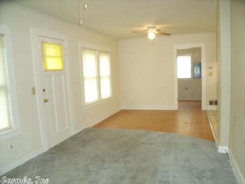 421 8th St, Mountain Home, AR 72653 photo 2