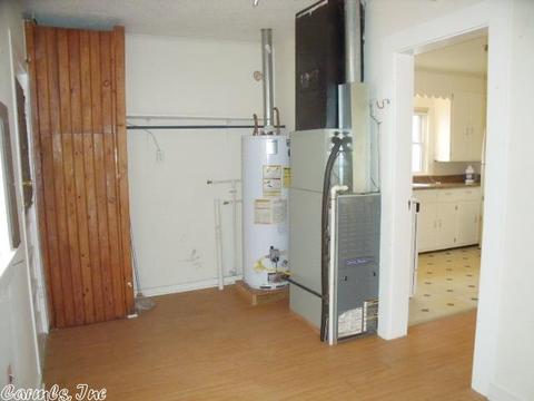 421 8th St, Mountain Home, AR 72653 photo 4