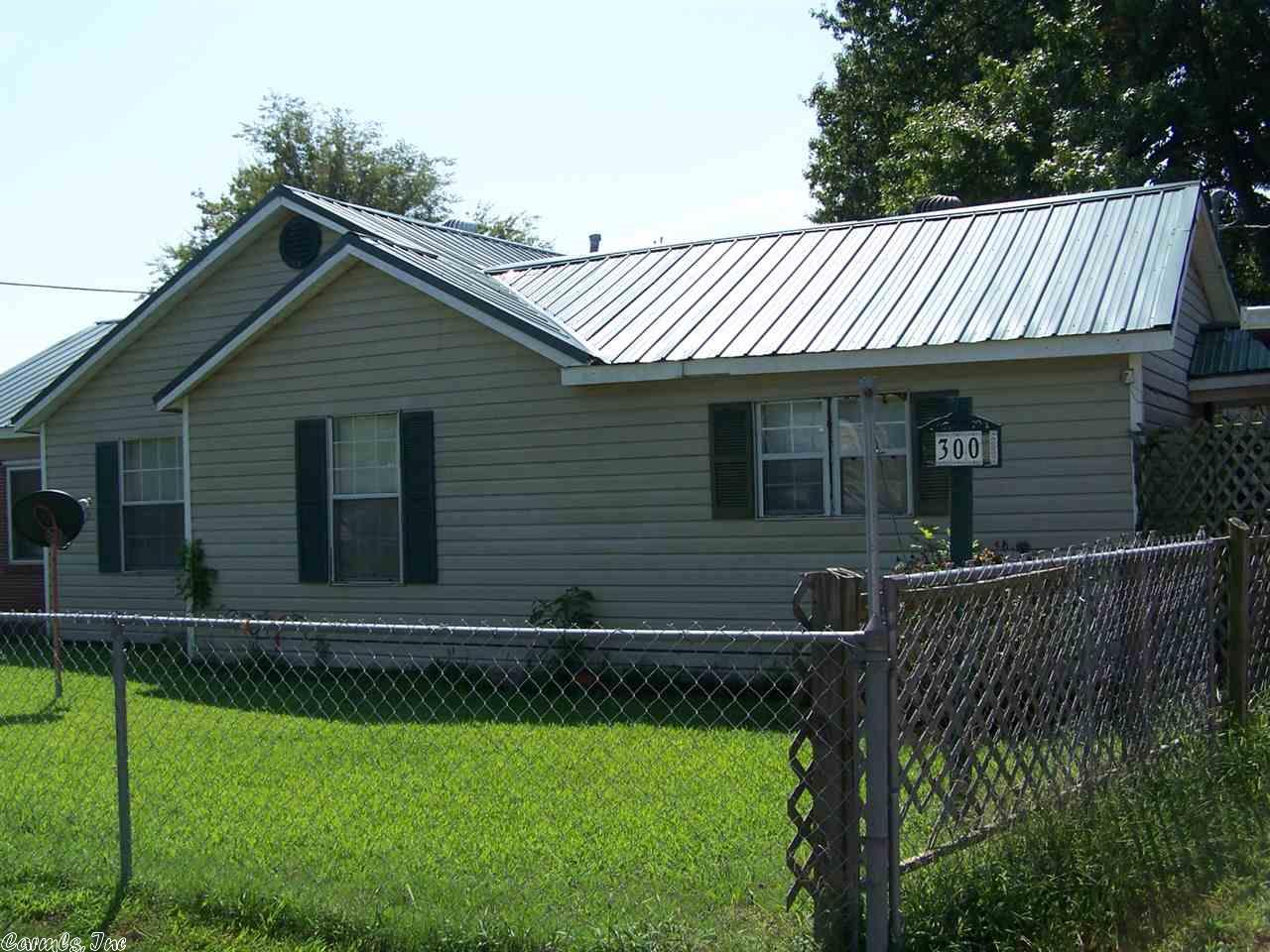 300 Locust, Trumann, AR 72472 photo 10